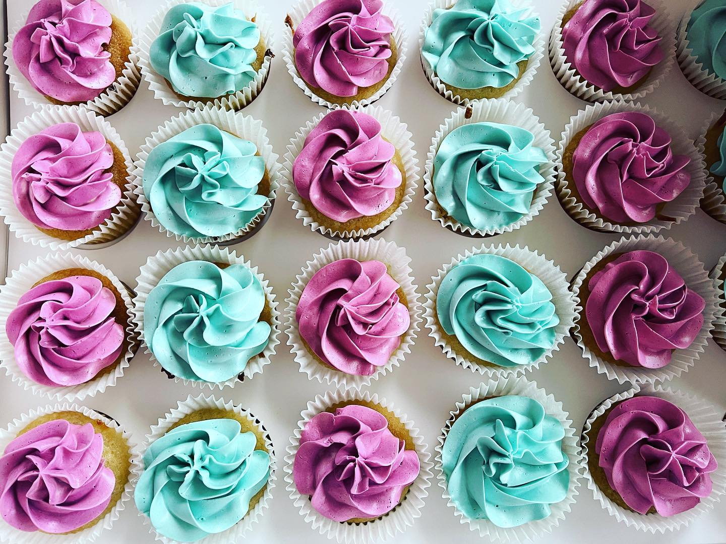 Swirl cupcakes