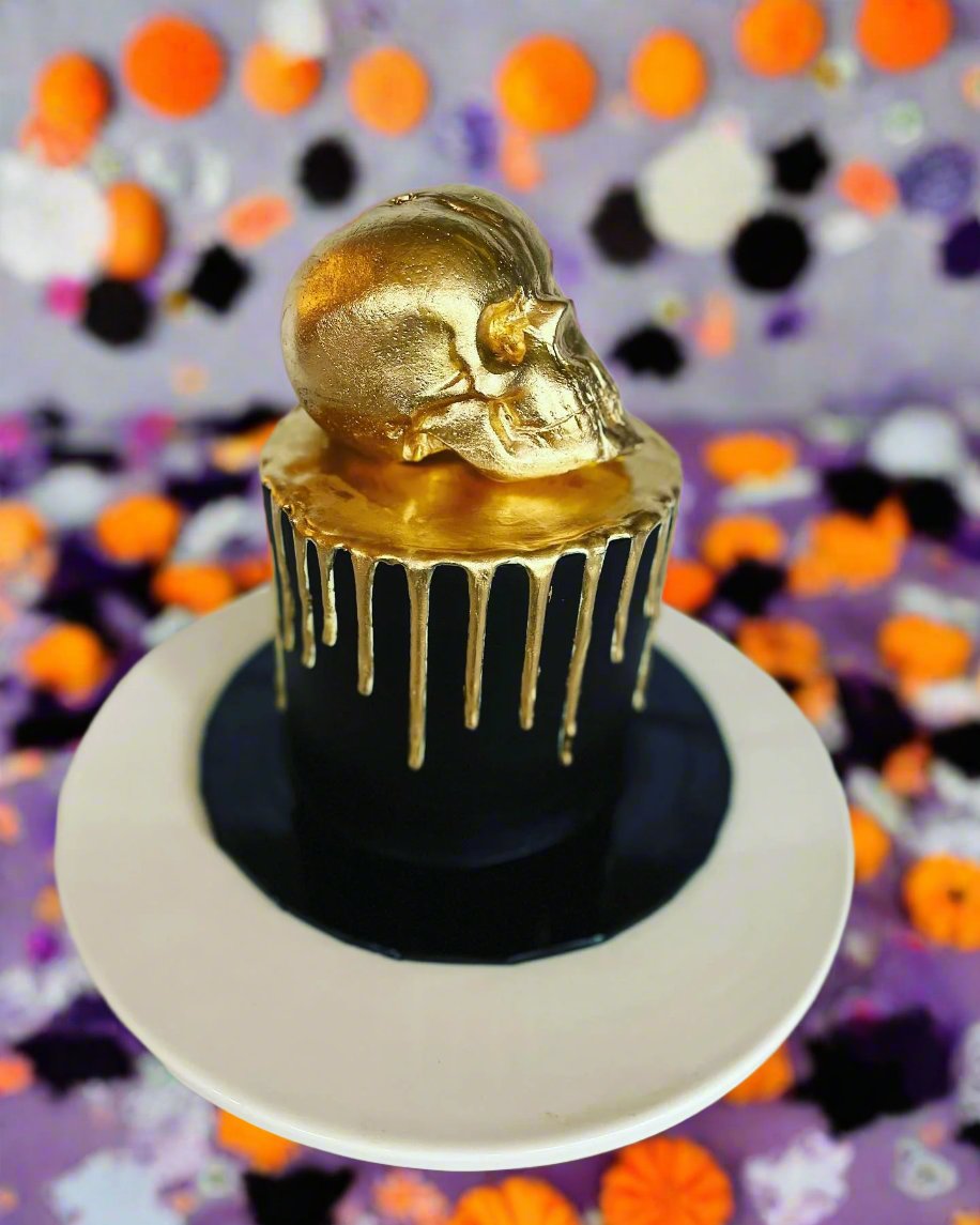 Skull Drip Cake