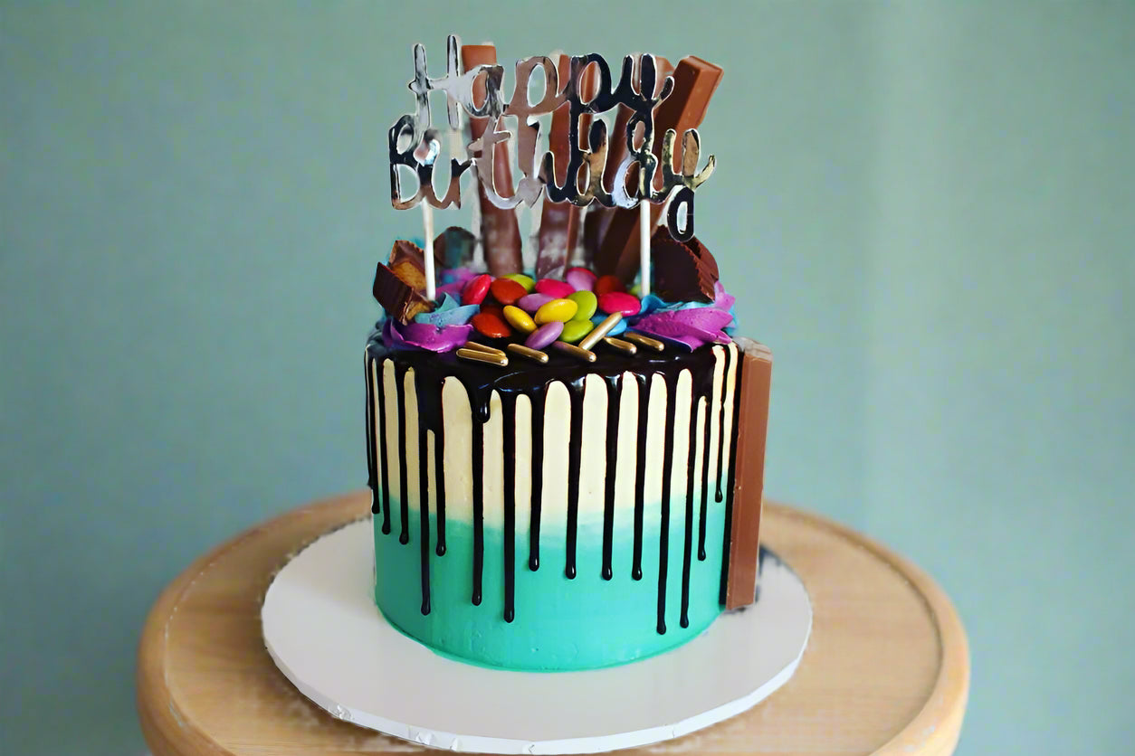 2 Toned Drip cake