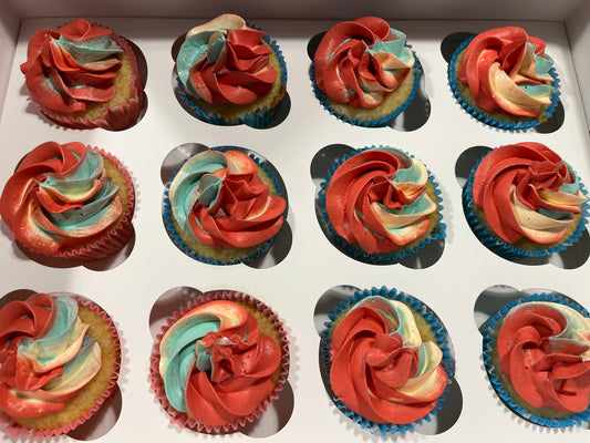 3 coloured swirl cupcakes